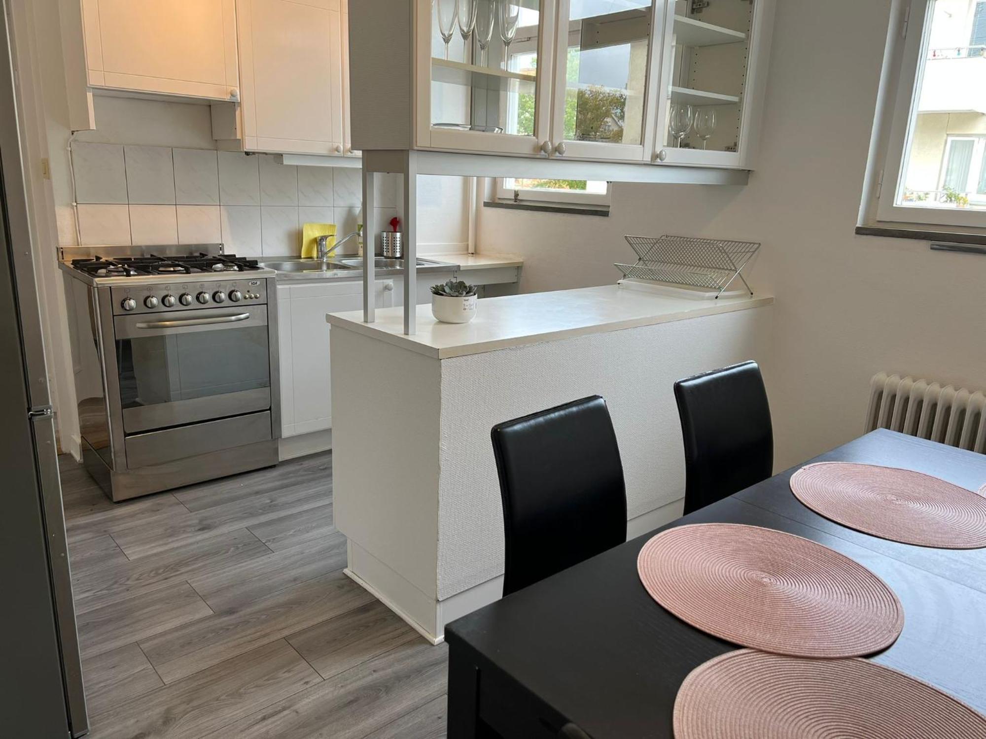 Apartamento Flatin Erbjuder Laegenheter I Soedra Estocolmo Exterior foto