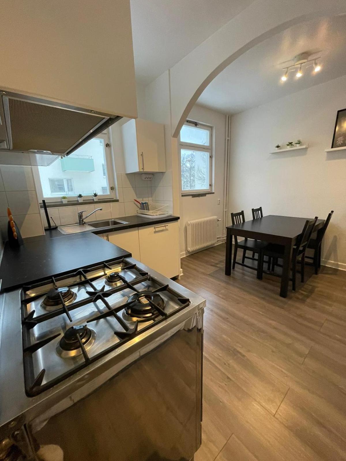 Apartamento Flatin Erbjuder Laegenheter I Soedra Estocolmo Exterior foto