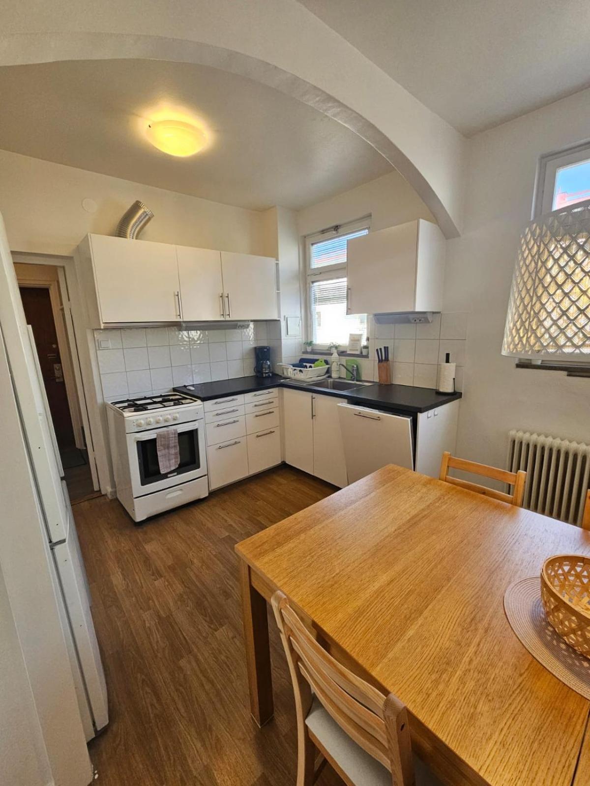 Apartamento Flatin Erbjuder Laegenheter I Soedra Estocolmo Exterior foto